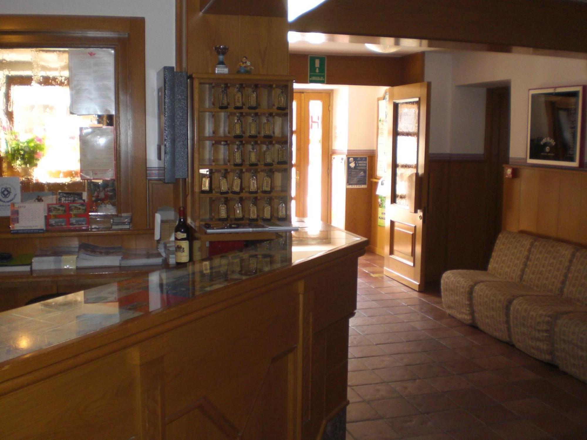 Hotel Edelweiss Passo del Tonale Eksteriør bilde